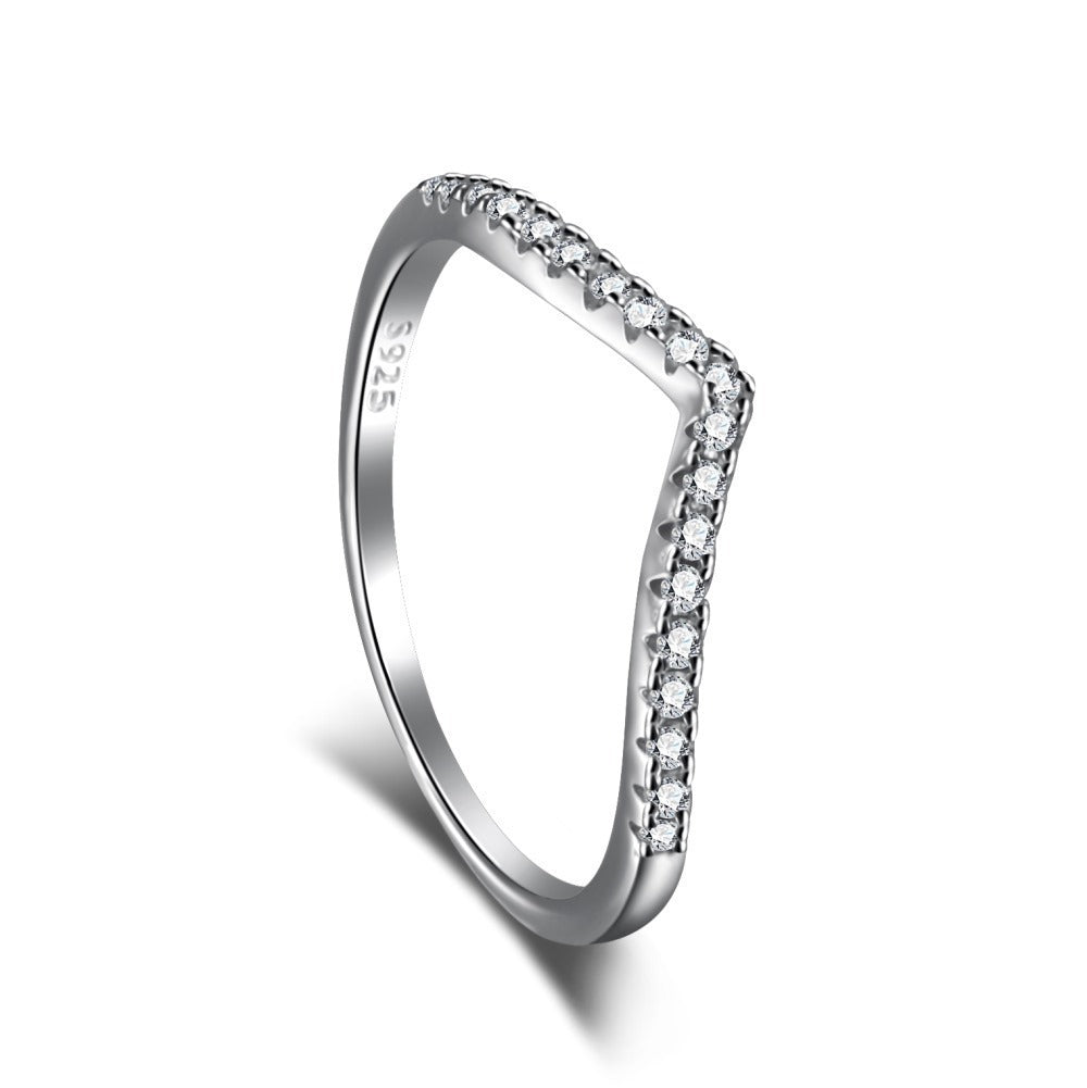 S925 sterling silver ring, female heart-shaped round diamond zircon design, personalized niche fashion ring