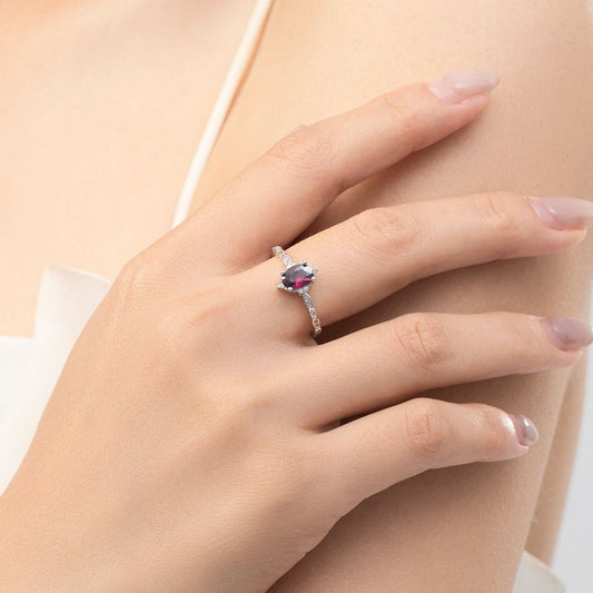 Wedding jewelry ring S925 sterling silver light luxury high-end texture red diamond ring temperament retro style pigeon egg ring woman